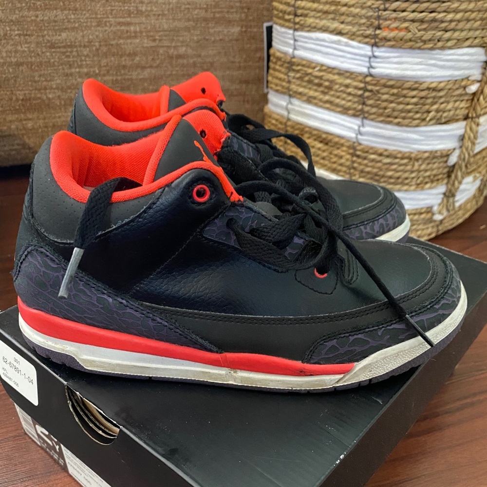 Kid’s Jordan 3 Retro